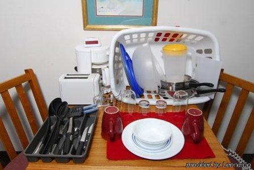 Affordable Suites シャーロッツビル レストラン 写真